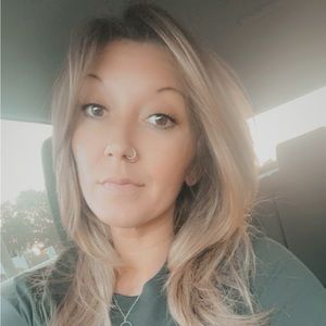 Meet your Posher, Allyson